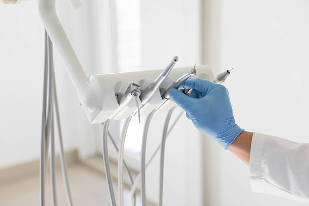 24/7 Emergency Wisdom Tooth Removal experts in Center Hill, FL